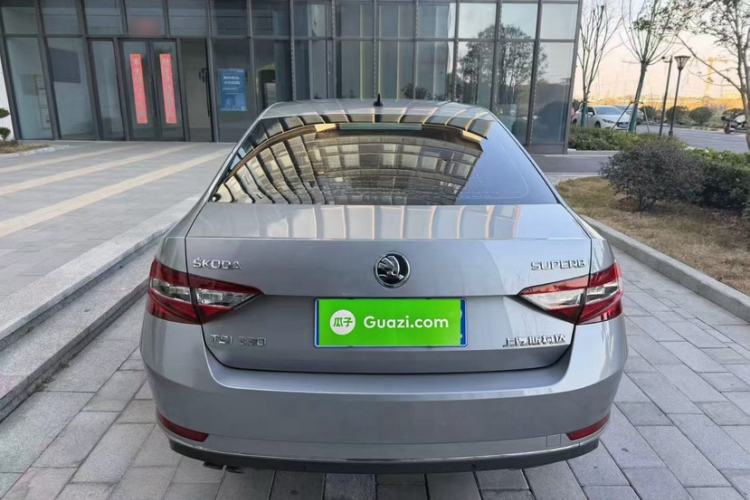 Used Skoda Superb 2018 TSI330 DSG Comfort Edition China V Standard Exterior 10