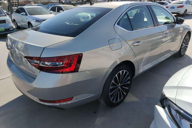 Used Skoda Superb 2018 TSI330 DSG Luxury Edition China V Standard Exterior 3