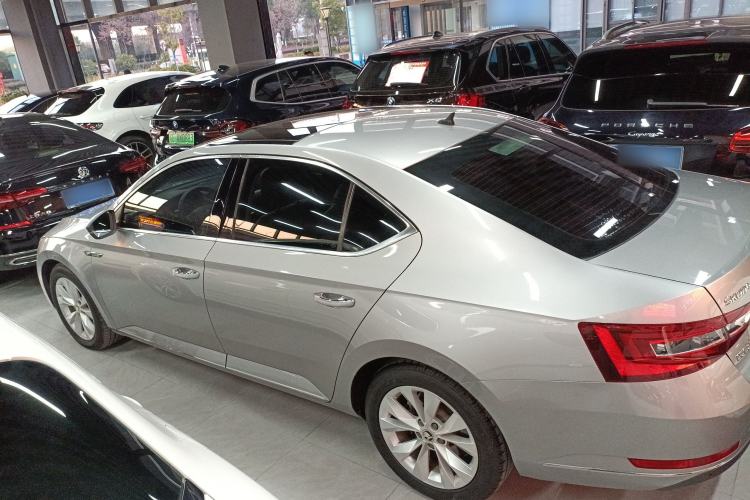 Used Skoda Superb 2018 TSI330 DSG Comfort Edition China V Standard Exterior 3