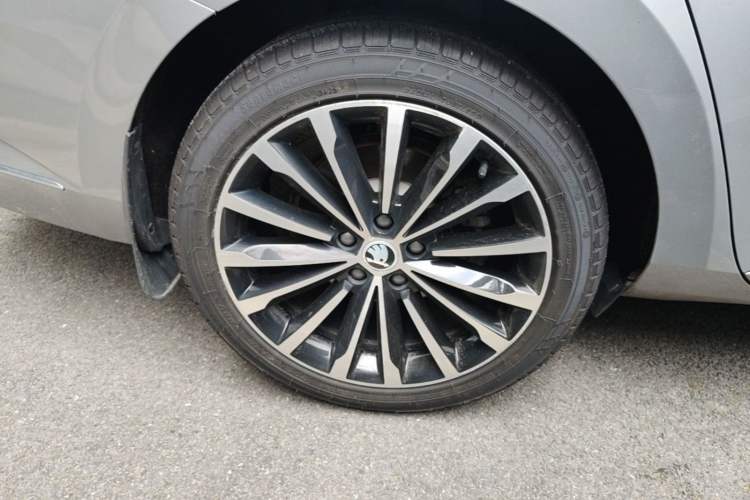 Used Skoda Superb 2018 TSI330 DSG Luxury Edition China V Standard Exterior 5