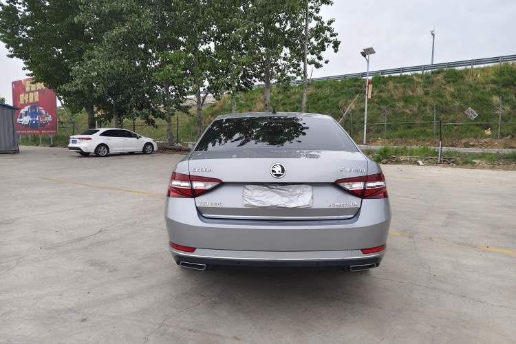Used Skoda Superb 2018 TSI380 DSG Flagship Edition China V Standard Exterior 8