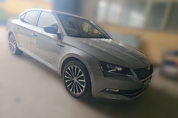 Used Skoda Superb 2018 TSI280 DSG Comfort Edition China V Standard Front Right 45 Deg