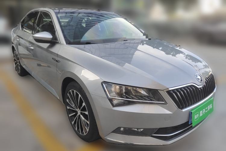 Used Skoda Superb 2018 TSI280 DSG Comfort Edition China V Standard Front Right 45 Deg