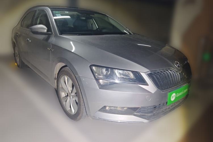Used Skoda Superb 2018 TSI280 DSG Comfort Edition China V Standard Front Right 45 Deg