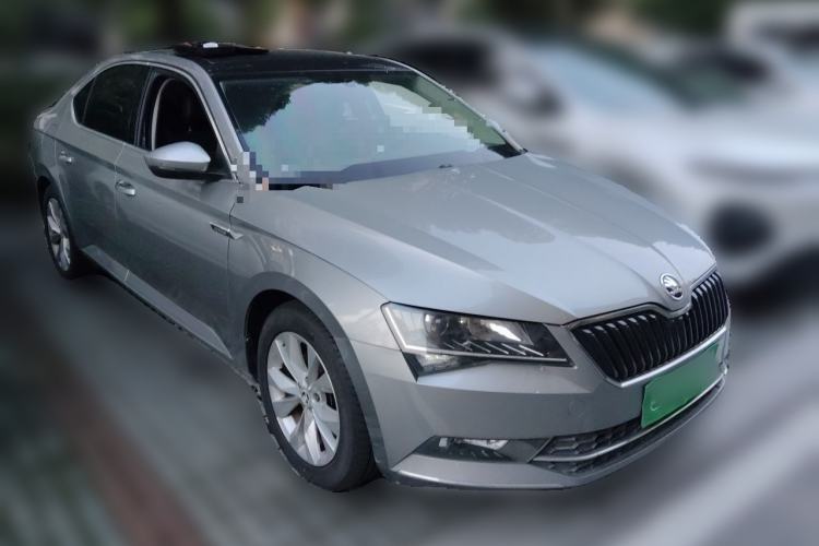 Used Skoda Superb 2018 TSI280 DSG Comfort Edition China V Standard Front Right 45 Deg