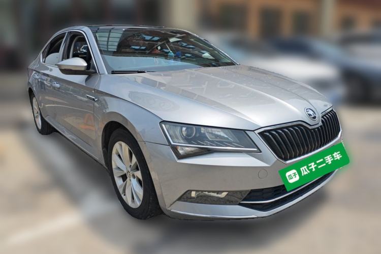 Used Skoda Superb 2018 TSI330 DSG Comfort Edition China V Standard Front Right 45 Deg