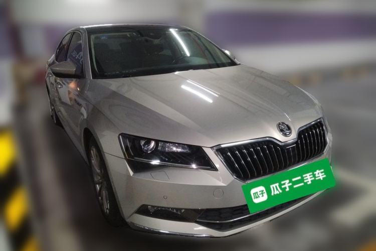 Used Skoda Superb 2018 TSI380 DSG Flagship Edition China V Standard Front Right 45 Deg