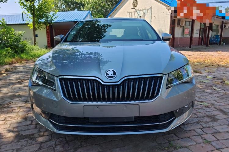 Used Skoda Superb 2018 TSI330 DSG Comfort Edition China VI Standard Front