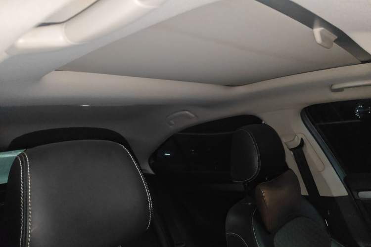 Used Skoda Superb 2018 TSI280 DSG Comfort Edition China V Standard Headliner
