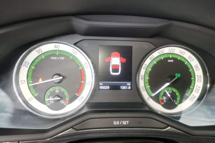 Used Skoda Superb 2018 TSI330 DSG Luxury Edition China V Standard Instrument Cluster