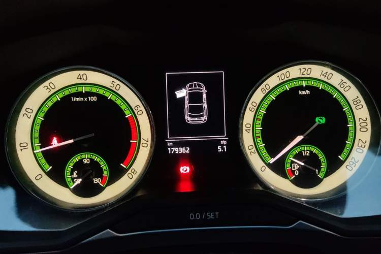 Used Skoda Superb 2018 TSI280 DSG Comfort Edition China V Standard Instrument Cluster