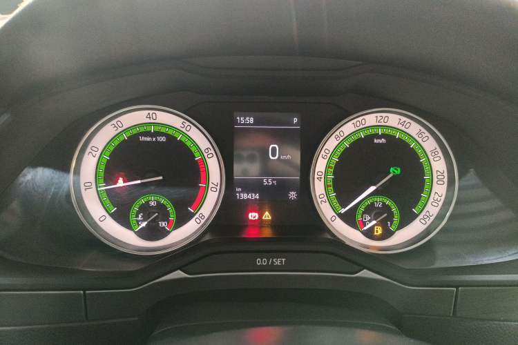 Used Skoda Superb 2018 TSI330 DSG Comfort Edition China V Standard Instrument Cluster