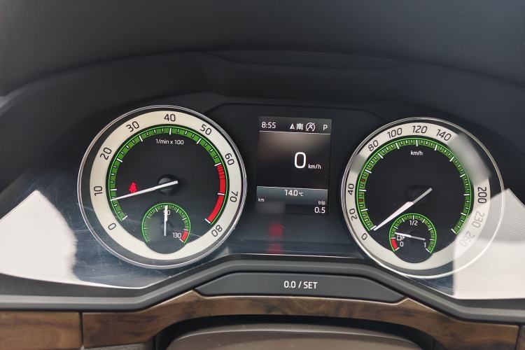 Used Skoda Superb 2018 TSI380 DSG Flagship Edition China V Standard Instrument Cluster