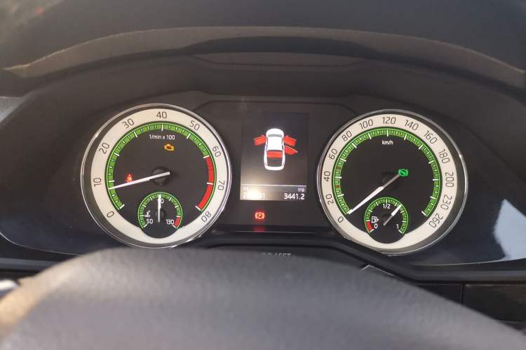 Used Skoda Superb 2018 TSI330 DSG Luxury Edition China V Standard Instrument Cluster