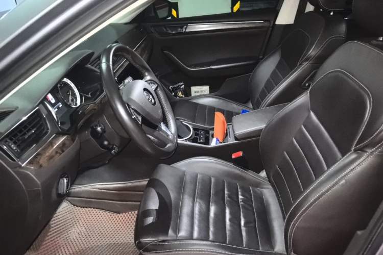 Used Skoda Superb 2018 TSI380 DSG Flagship Edition China V Standard Left Front Seat