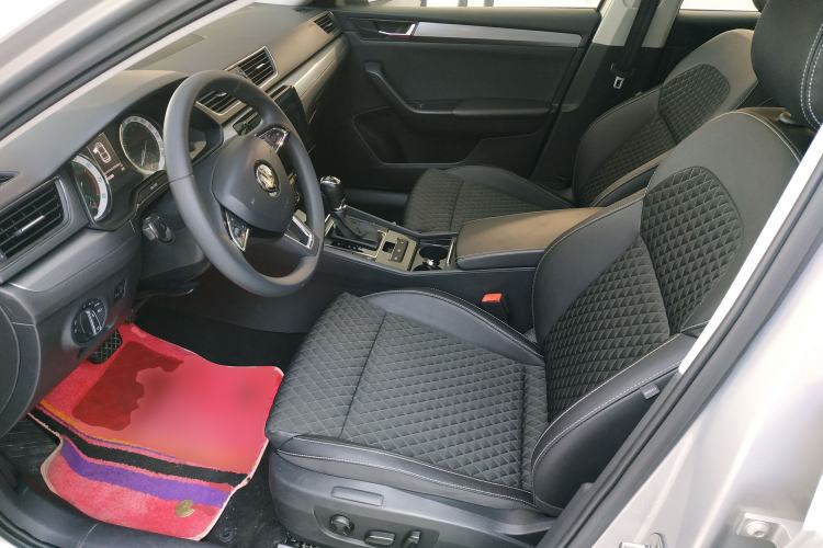 Used Skoda Superb 2018 TSI280 DSG Comfort Edition China V Standard Left Front Seat