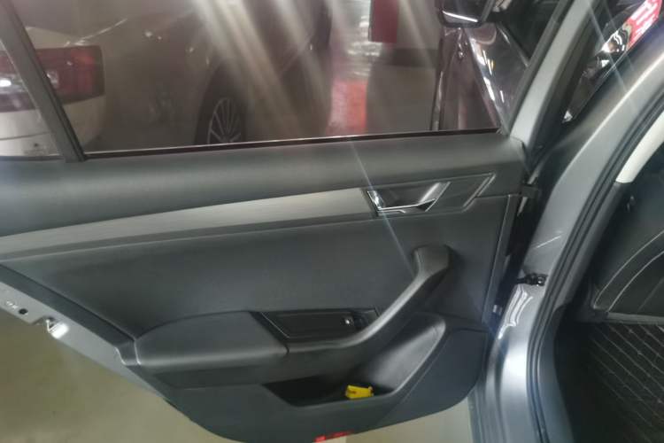 Used Skoda Superb 2018 TSI280 DSG Comfort Edition China V Standard Left Rear Door Interior