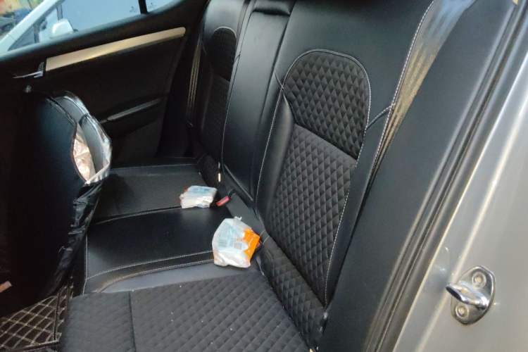 Used Skoda Superb 2018 TSI280 DSG Comfort Edition China V Standard Left Rear Seat