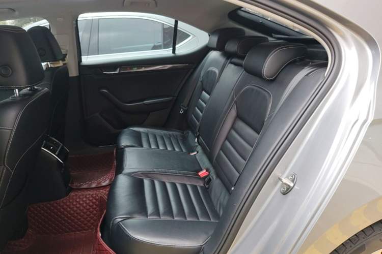 Used Skoda Superb 2018 TSI330 DSG Luxury Edition China V Standard Left Rear Seat
