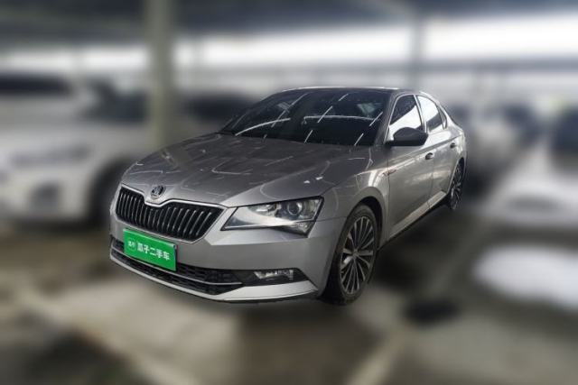 Skoda Superb 2018 TSI280 DSG Comfort Edition China V Standard с пробегом