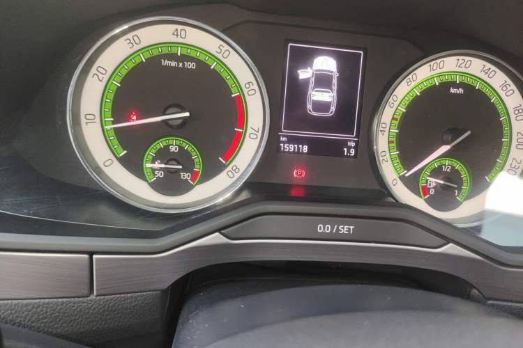 Used Skoda Superb 2018 TSI280 DSG Comfort Edition China V Standard Odometer Close Up