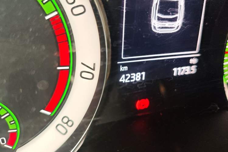 Used Skoda Superb 2018 TSI280 DSG Comfort Edition China V Standard Odometer Close Up