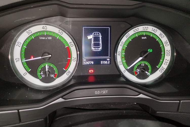 Used Skoda Superb 2018 TSI330 DSG Comfort Edition China V Standard Odometer Close Up