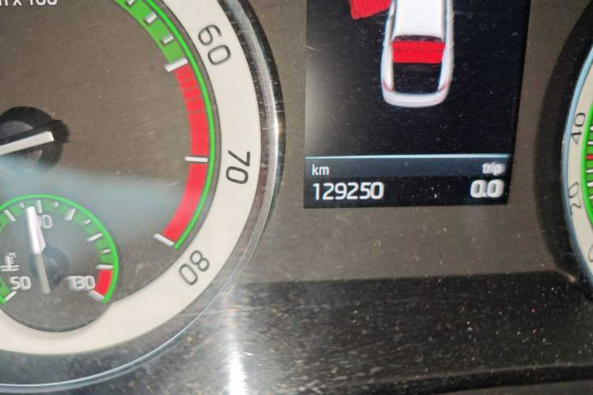 Used Skoda Superb 2018 TSI330 DSG Luxury Edition China V Standard Odometer Close Up