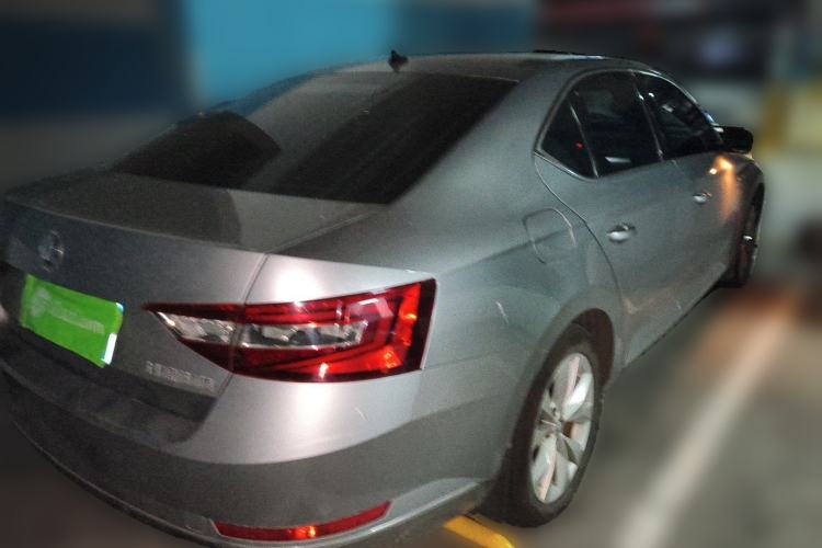 Used Skoda Superb 2018 TSI280 DSG Comfort Edition China V Standard Rear Right 45 Deg