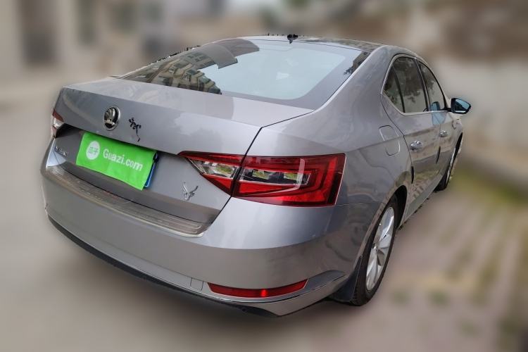 Used Skoda Superb 2018 TSI330 DSG Comfort Edition China V Standard Rear Right 45 Deg