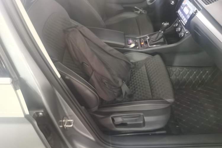 Used Skoda Superb 2018 TSI280 DSG Comfort Edition China V Standard Right Front Seat