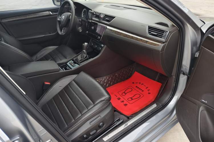 Used Skoda Superb 2018 TSI380 DSG Flagship Edition China V Standard Right Front Seat