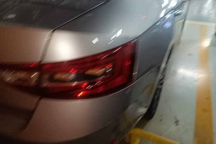 Used Skoda Superb 2018 TSI330 DSG Luxury Edition China V Standard Right Rear Taillight