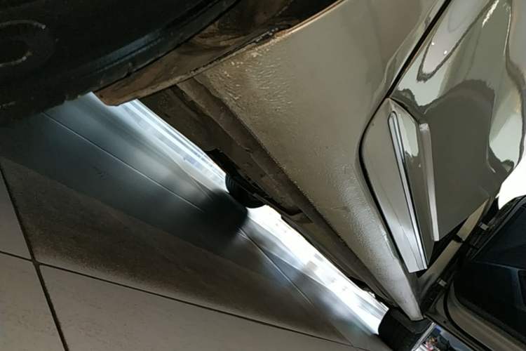 Used Skoda Superb 2018 TSI280 DSG Comfort Edition China V Standard Right Side Sill