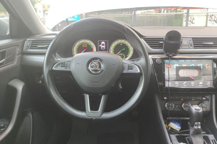 Used Skoda Superb 2018 TSI280 DSG Comfort Edition China V Standard Steering Wheel