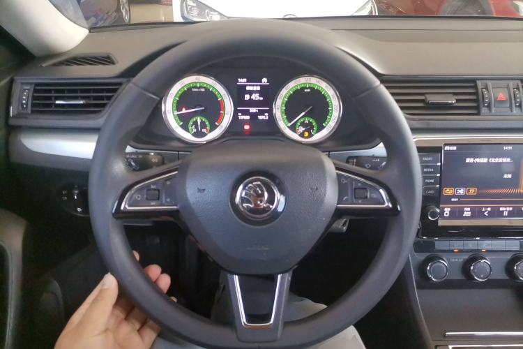 Used Skoda Superb 2018 TSI280 Manual Standard Edition China V Standards Steering Wheel