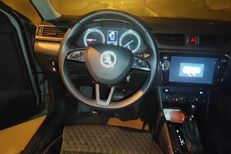 Used Skoda Superb 2018 TSI280 DSG Comfort Edition China V Standard Steering Wheel
