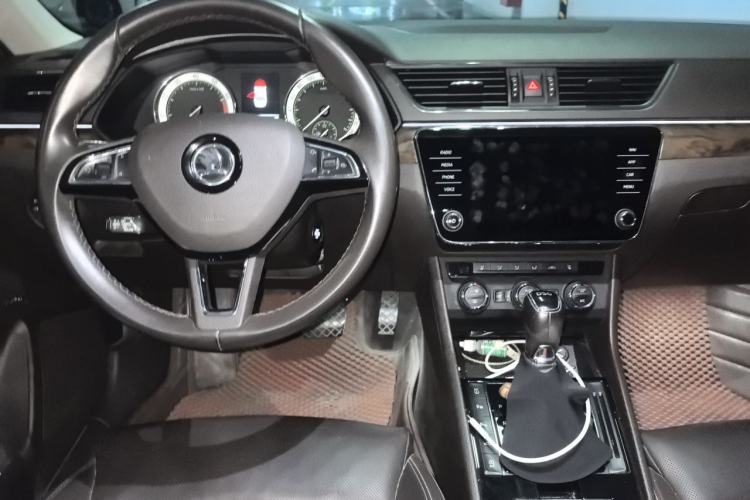 Used Skoda Superb 2018 TSI380 DSG Flagship Edition China V Standard Steering Wheel