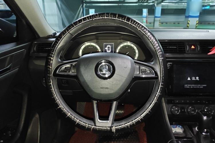 Used Skoda Superb 2018 TSI330 DSG Comfort Edition China V Standard Steering Wheel