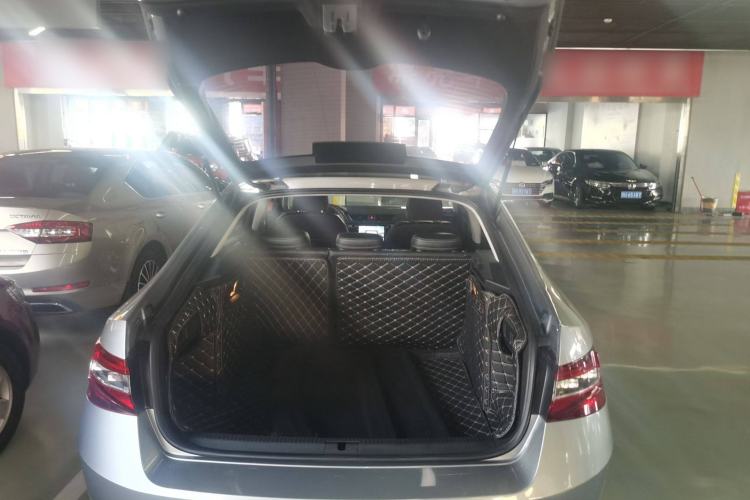 Used Skoda Superb 2018 TSI280 DSG Comfort Edition China V Standard Trunk