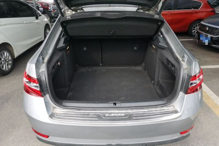 Used Skoda Superb 2018 TSI330 DSG Luxury Edition China V Standard Trunk