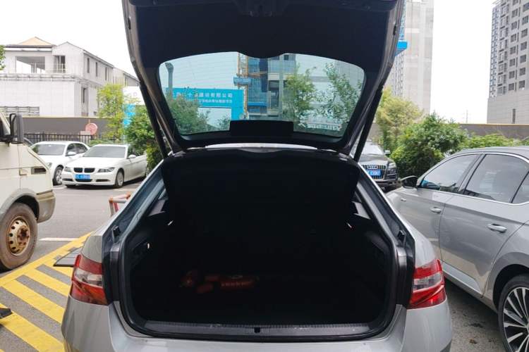 Used Skoda Superb 2018 TSI330 DSG Luxury Edition China V Standard Trunk
