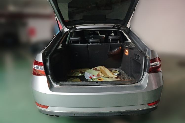Used Skoda Superb 2018 TSI280 DSG Comfort Edition China V Standard Trunk