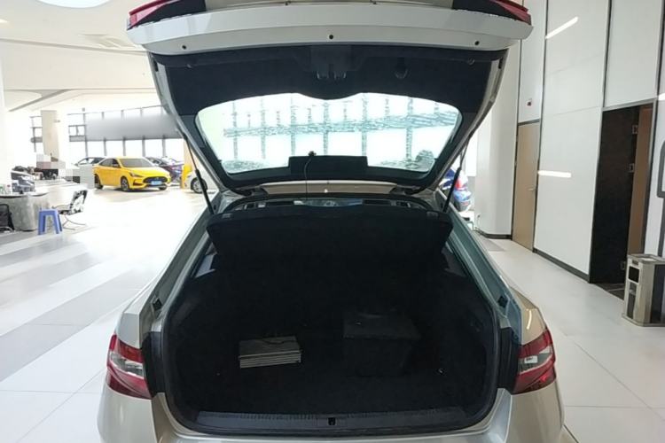 Used Skoda Superb 2018 TSI280 DSG Comfort Edition China V Standard Trunk
