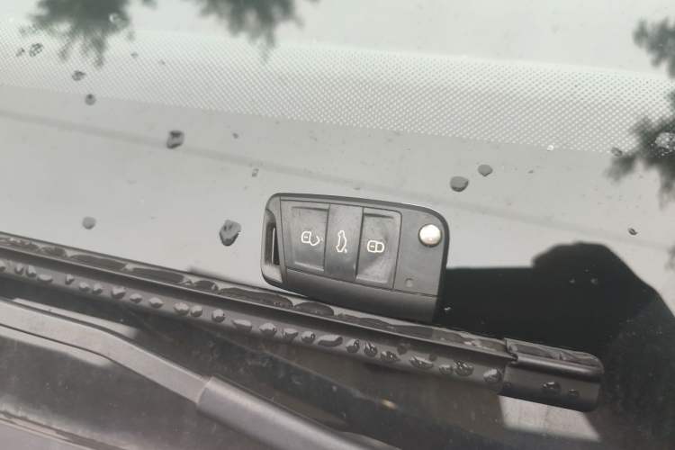 Used Skoda Superb 2018 TSI330 DSG Comfort Edition China V Standard Vehicle Key