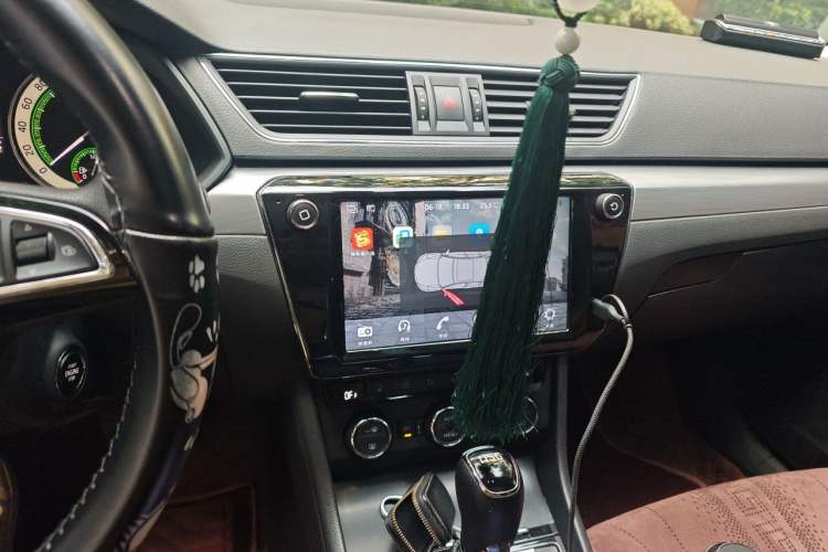 Used Skoda Superb 2018 TSI330 DSG Comfort Edition China V Standard Audio And AC Panel