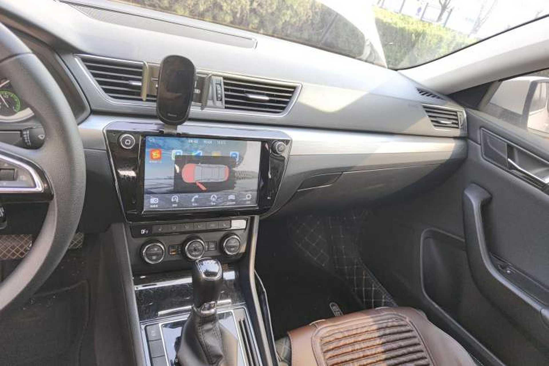 Used Skoda Superb 2018 TSI280 DSG Comfort Edition China V Standard Audio And AC Panel