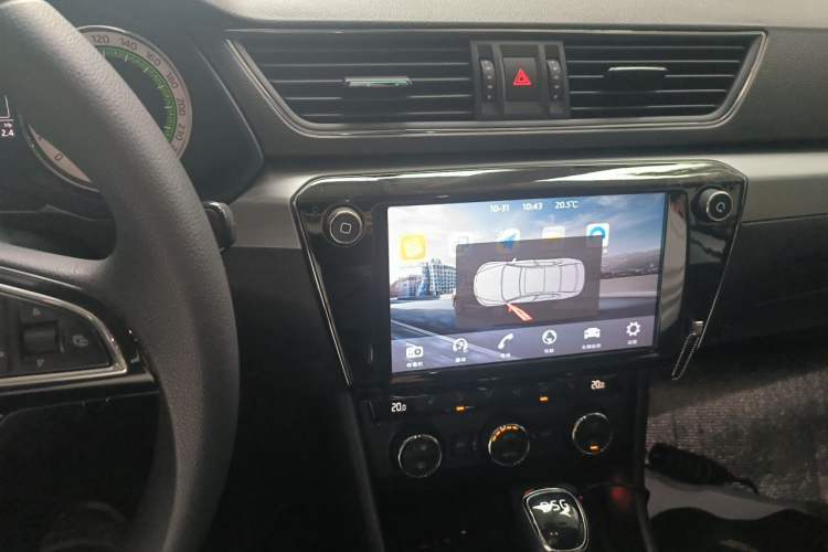 Used Skoda Superb 2018 TSI330 DSG Comfort Edition China V Standard Audio And AC Panel