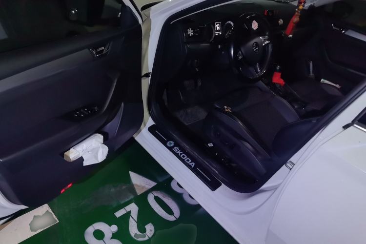 Used Skoda Superb 2018 TSI280 DSG Comfort Edition China V Standard Driver Seat
