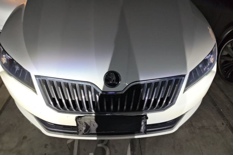 Used Skoda Superb 2018 TSI330 DSG Comfort Edition China V Standard Engine Bay